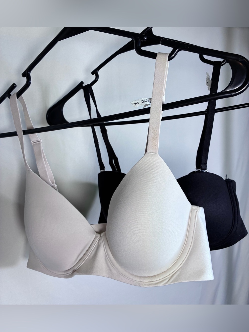 NWOT Two Aerie Bras Sunnie and Smoothez Size 34B